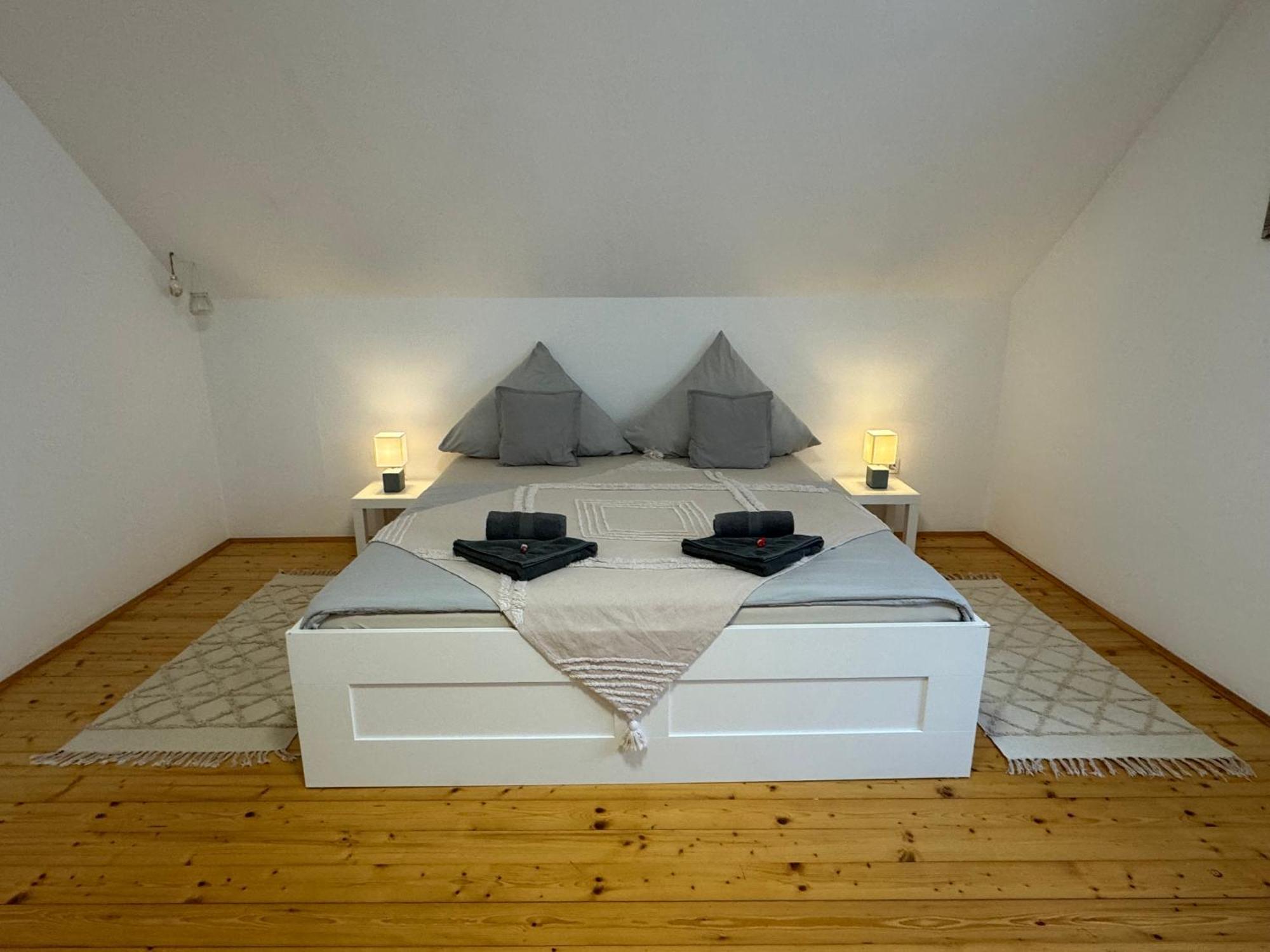 Apartamento Fewo Boho 110 Qm Mit Bergblick 3 Min Bahnhof Laufen Exterior foto