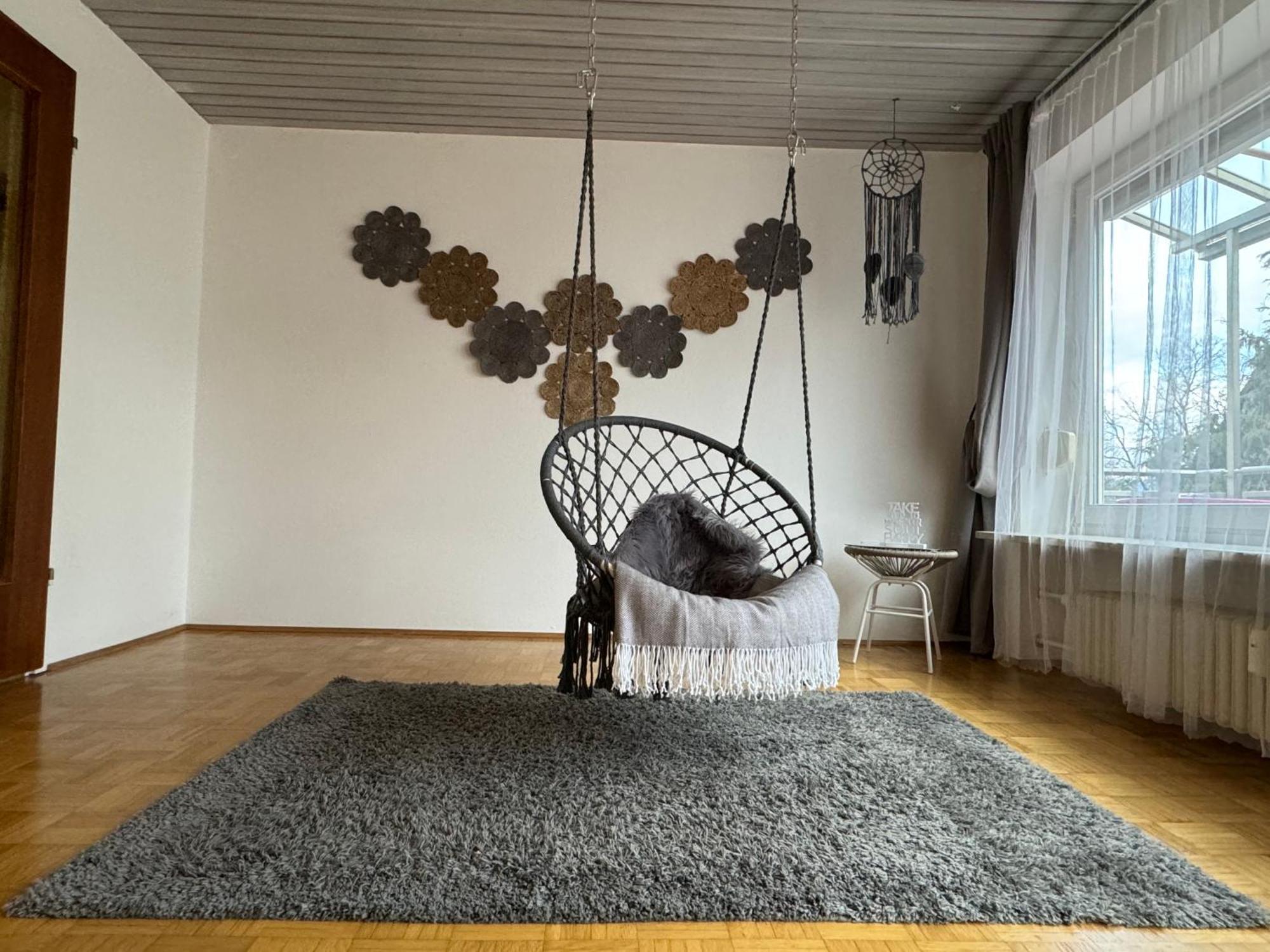 Apartamento Fewo Boho 110 Qm Mit Bergblick 3 Min Bahnhof Laufen Exterior foto