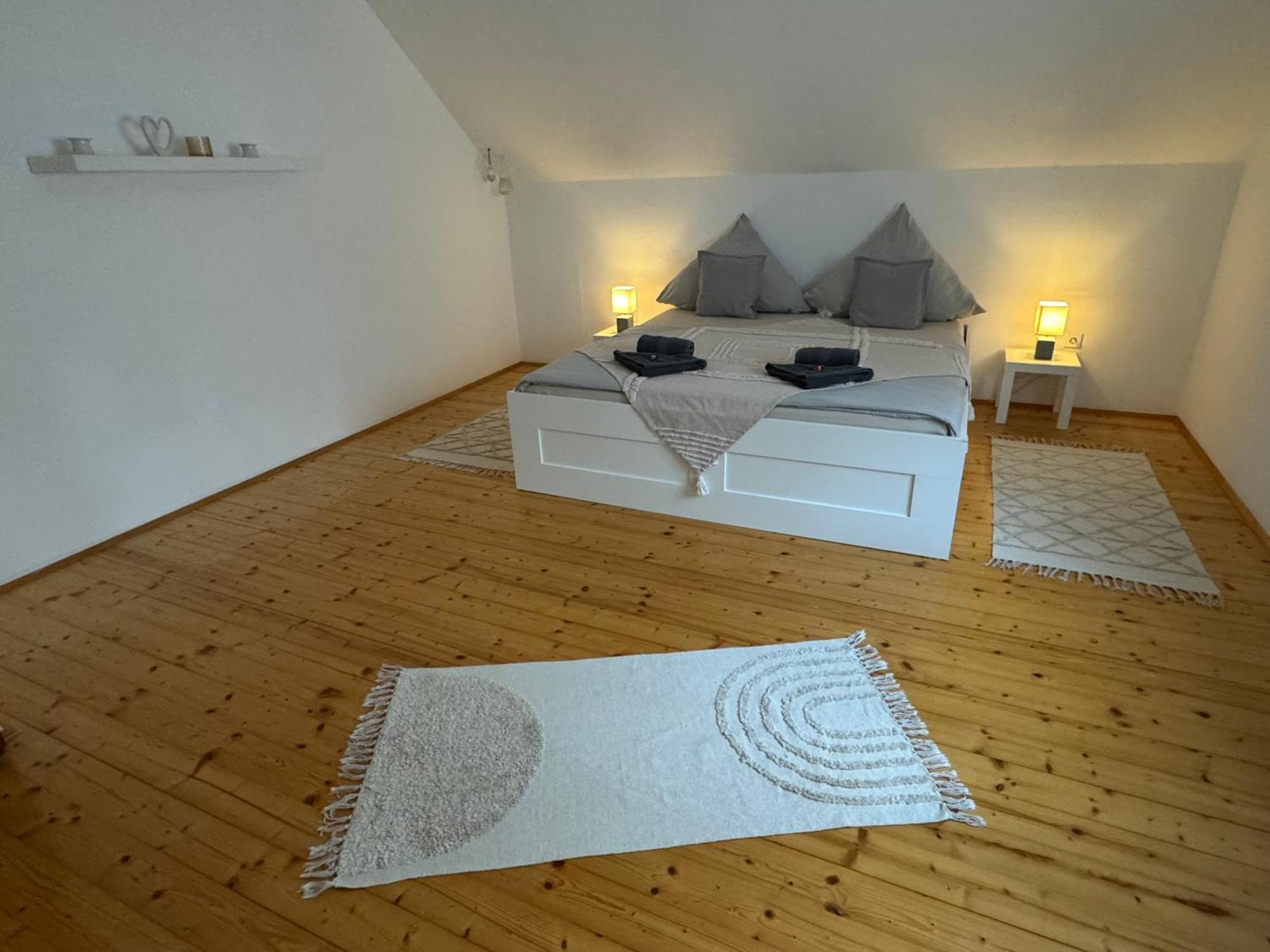 Apartamento Fewo Boho 110 Qm Mit Bergblick 3 Min Bahnhof Laufen Exterior foto