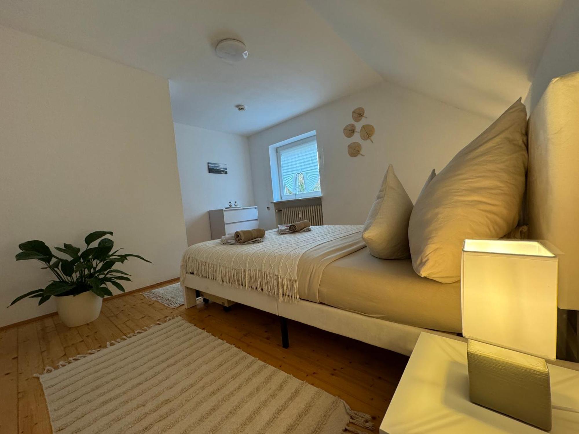 Apartamento Fewo Boho 110 Qm Mit Bergblick 3 Min Bahnhof Laufen Exterior foto